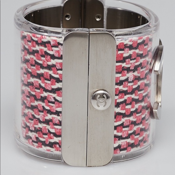 Chanel tweed cuff clear - Picture 3 of 4